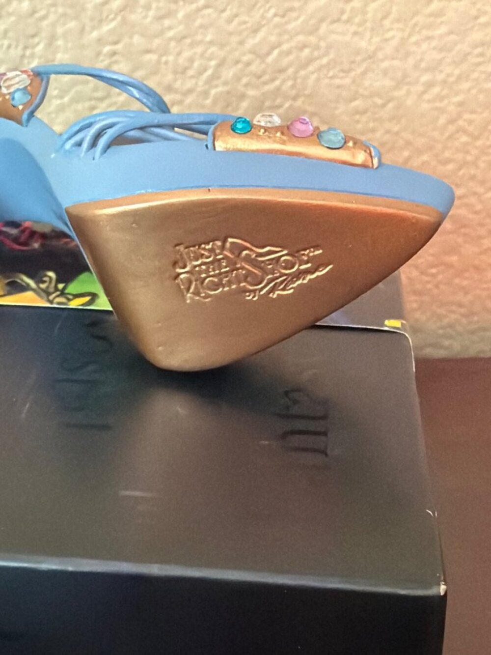 2006 Just the Right Shoe by Raine “Crystal Palace” Mini Shoe Figurine NEW - Picture 8 of 14